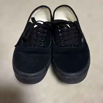 VANS 오센틱 블랙 스웨이드 스니커즈