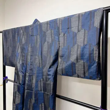 코몬 오시마 명주 거북이 무늬 네이비 블랙 오렌지 안감 기모노 013t