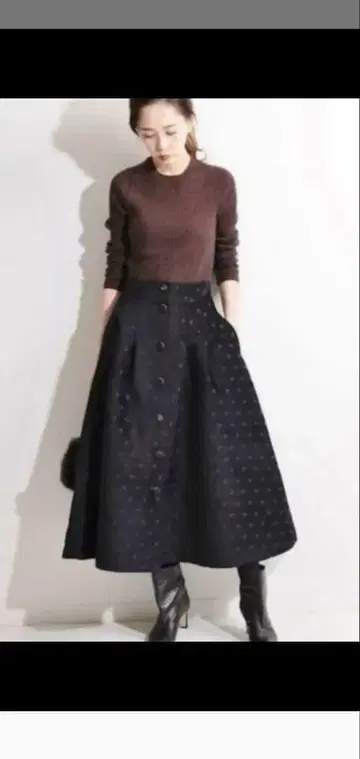 IENA LA BOUCLE 몰도트 자카드 턱 스커트