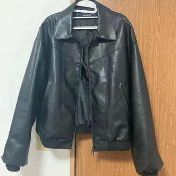 M.P.C.C. 블랙 가죽 자켓