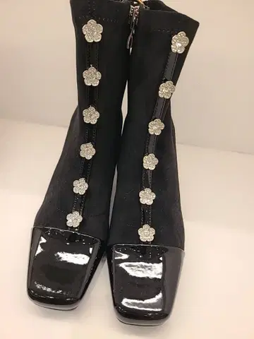 플라워 비쥬 힐 부츠