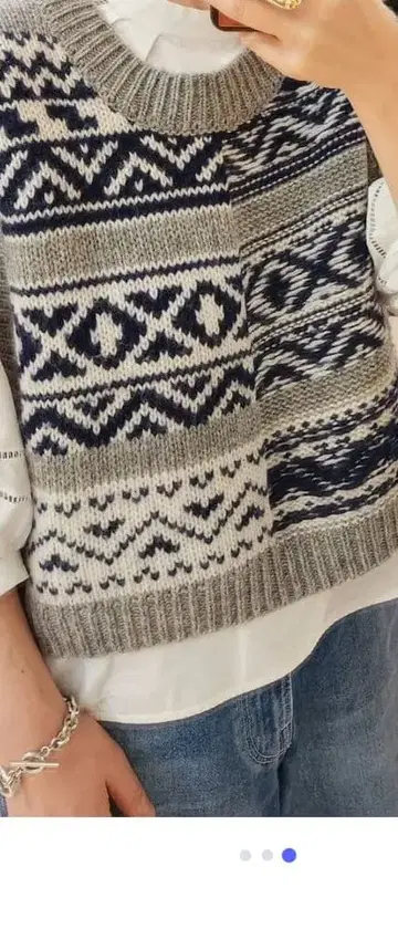 노리즈 페어아일 패턴 슬리브리스 니트