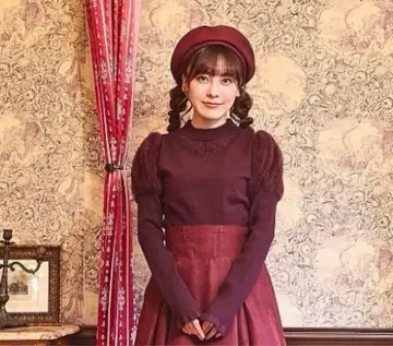 새상품 시마무라 쿠루미 콜라보 노엘 드 메모와르 니트 보르도 6L