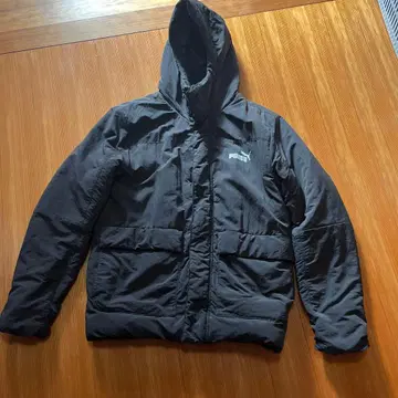 PUMA 블랙 다운 자켓 후드 부착