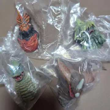 제일복권 울트라맨 괴수초대전 vol.2 F상 괴수두감 4종 세트