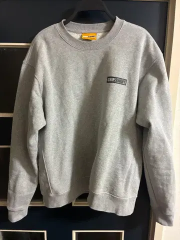 GRIP SWANY 그레이 맨투맨