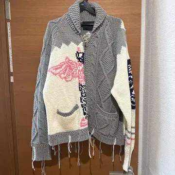 케이블 니트 프린지 스웨터 그레이/아이보리 bukht 부크트