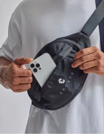 CRONOS BODY BAG 블랙 LYFT VEATM