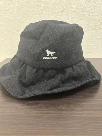 [ 미사용품 택 포함 ] DOG DEPT 버킷 햇 블랙