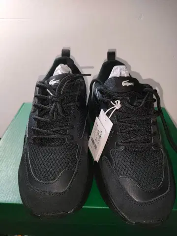 LACOSTE 스니커즈