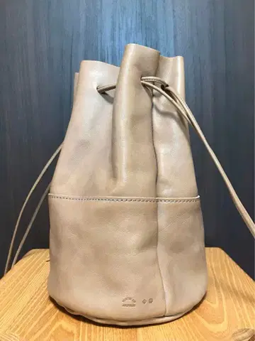 ART&CRAFTS (아츠앤크래프츠) 드로우 스트링 파우치 M