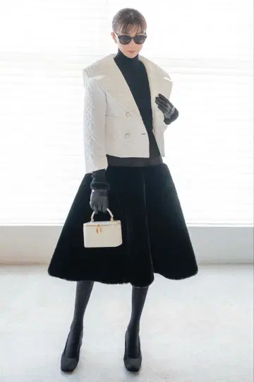 DAISY LIN Coco Gloves with Love Fur 장갑