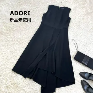 새상품 택 포함 어도어 아지메 롱 원피스 드레스 슬리브리스 플레어 블랙