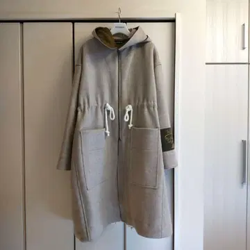 이번 시즌 미사용 매디슨 블루 Madisonblue 오가닉 울 롱 코트