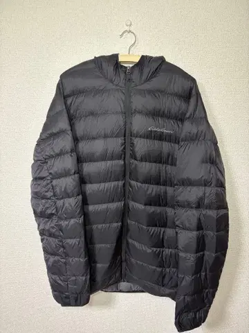 에디 바우어 블랙 다운 자켓 후드 부착