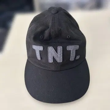 TNT 캡 thisisneverthat