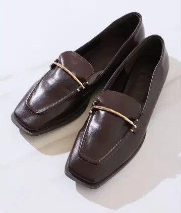 다크 브라운 가죽 로퍼