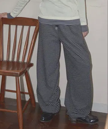 Unblend 모듬 디자인 드로스트 스웨트 팬츠