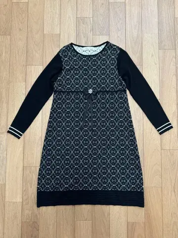 Super Beauty 니트 원피스 44 블랙 비쥬 포함