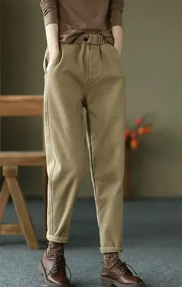 M 울트라 웜 퍼 슬림 전체 밴딩 포켓 부착 테이퍼드 팬츠 베이지 M