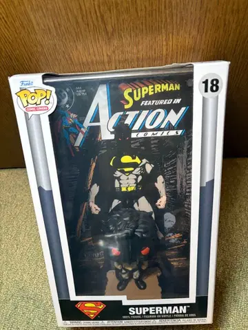 슈퍼맨 Funko POP! 코믹 커버 18