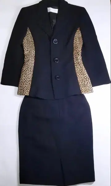 제니 자켓&스커트 셋업 레오파드 무늬 이탈리아제