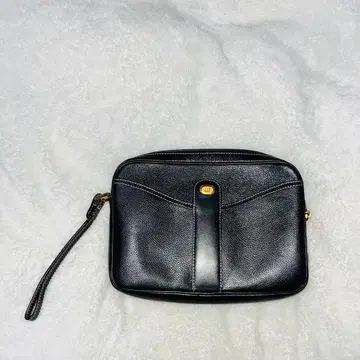 블랙 가죽 클러치백