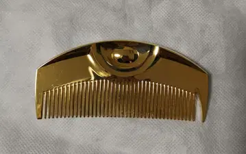 LOVECHROME 골드 빗 한 번 사용했습니다.