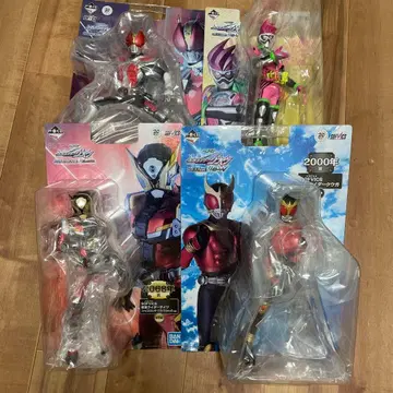 제일복권 가면라이더 피규어 4체 세트