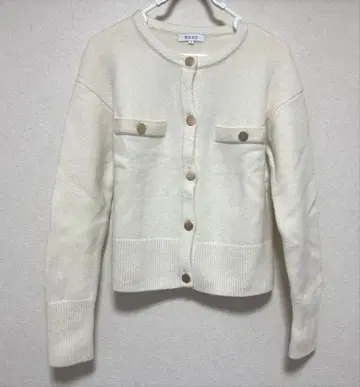 모 100% 골드 버튼 가디건