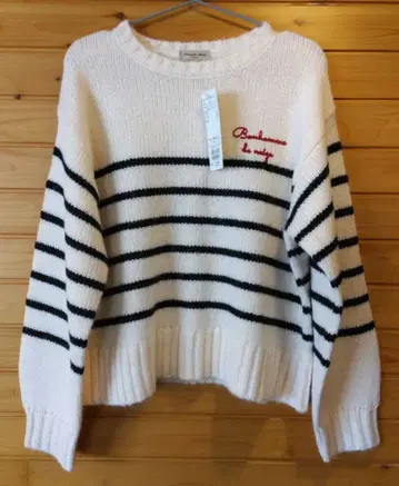 미사용 새상품 [ 사만사 모스모스 ] 보더 무늬 니트