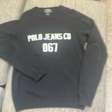 엘보 배치 POLO JEANS 스웨터