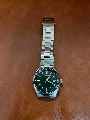 SEIKO 그린 다이얼 시계