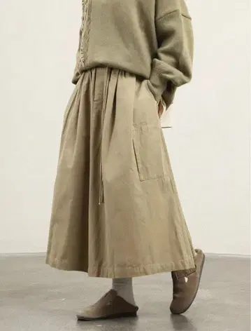 새상품 플레어 스커트 롱 스커트 허리밴딩 캐주얼 평상복 출퇴근