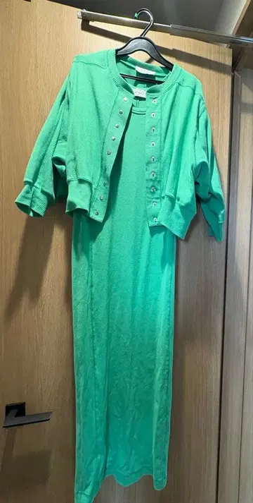 ADAM ET ROPE [ 가디건 포함 원피스 ]