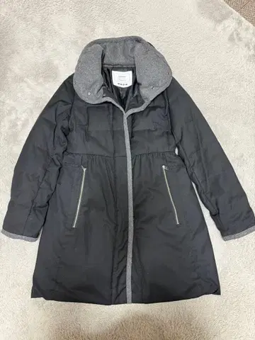 PLST 블랙 다운 자켓