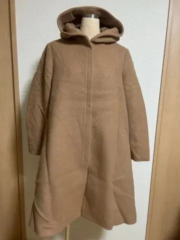 [ FONCE ] 아바하우스 후드 부착 텐트라인 울 코트 SAMPLE