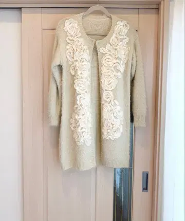 꽃 모티브 울 혼방 롱 가디건 미사용 새상품 M~L 핑크하우스 계열