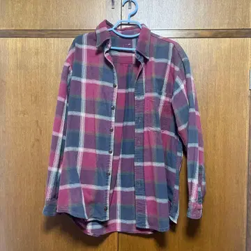 체크 무늬 플란넬 셔츠