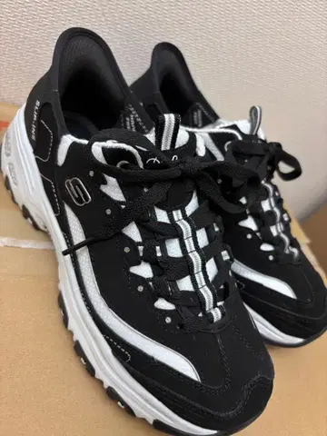 스케쳐스 슬립인즈 D'LITES 23.5 블랙