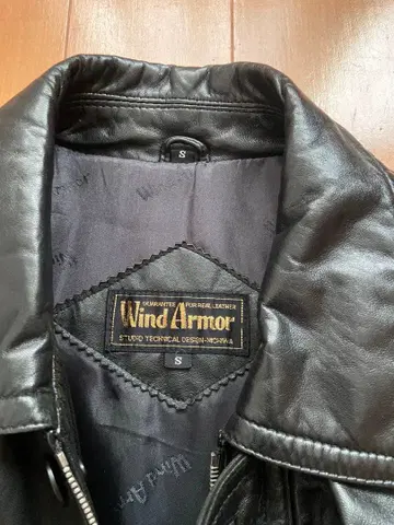 WindArmor 블랙 가죽 자켓 S