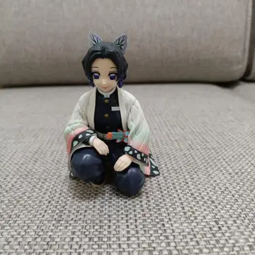 코쵸우 시노부 피규어