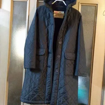 트래디셔널 웨더웨어 퀼팅 롱 코트