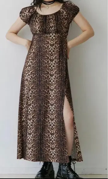 쥬에티 레오파드 무늬 원피스