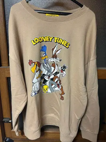 루니 툰 베이지 맨투맨 L