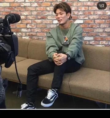 Mellow의 인기 코우지 선수 착용 맨투맨 트레이닝복