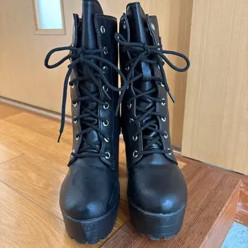 통굽 레이스업 부츠 블랙 37 23.5cm 졸업식