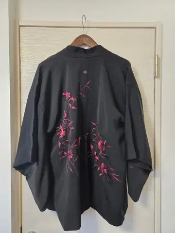 블랙 꽃무늬 자수 일본 의류 코트