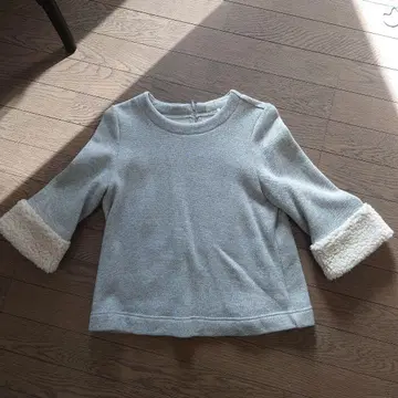 퍼 포함 그레이 긴팔 니트