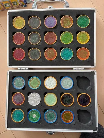 가면라이더 오즈 코인 세트 24개 실버 케이스 포함